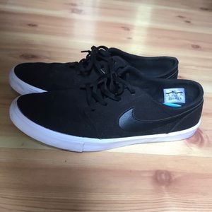 Nike SB mens 12 casual shoes